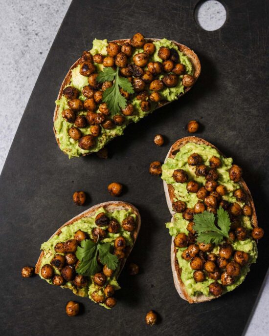 Avocado Kichererbsen Toast