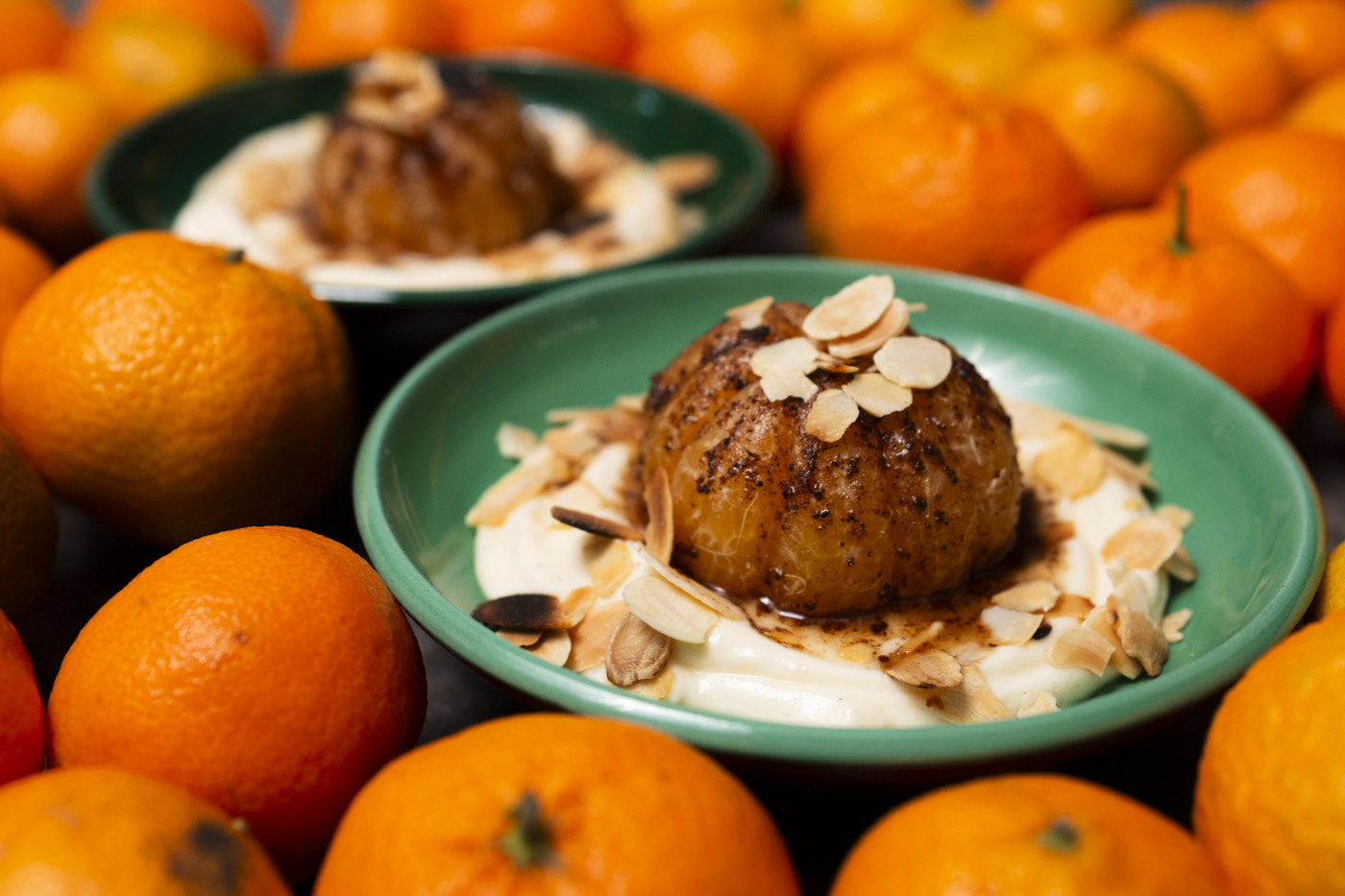 Gebackene Clementine auf einer Mascarponecreme