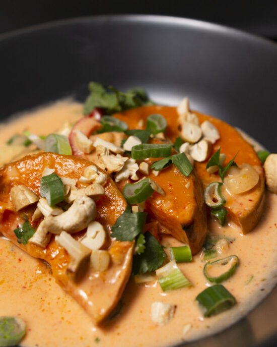 Kürbis in Curry - Kokossauce